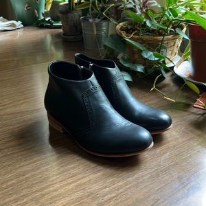 A Détacher Boot size 7